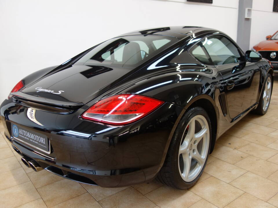 Image 23/38 of Porsche Cayman S Black Edition (2011)