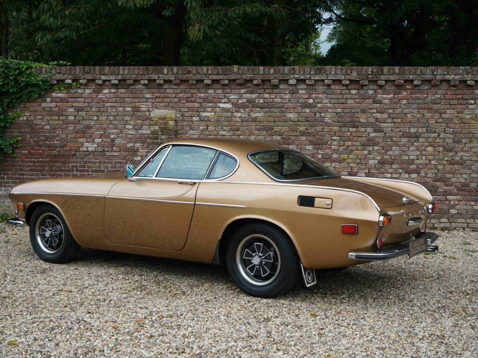 Image 22/50 of Volvo 1800 E (1971)