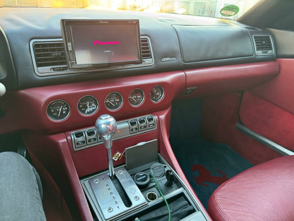 Immagine 14/22 di Ferrari 456 GTA (1997)