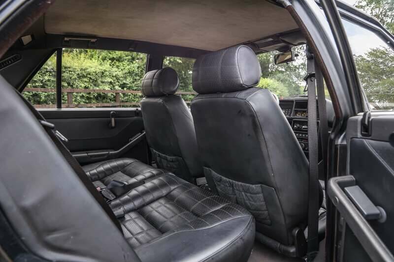 Image 16/35 of Lancia Delta HF Integrale (1991)