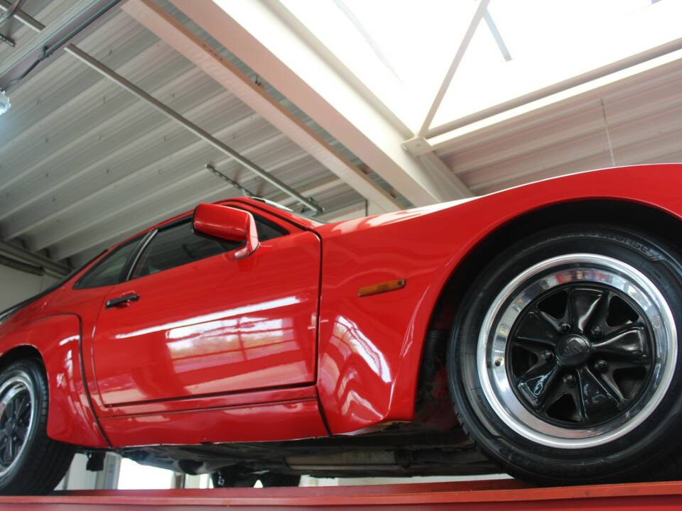 Image 10/50 of Porsche 924 (1981)