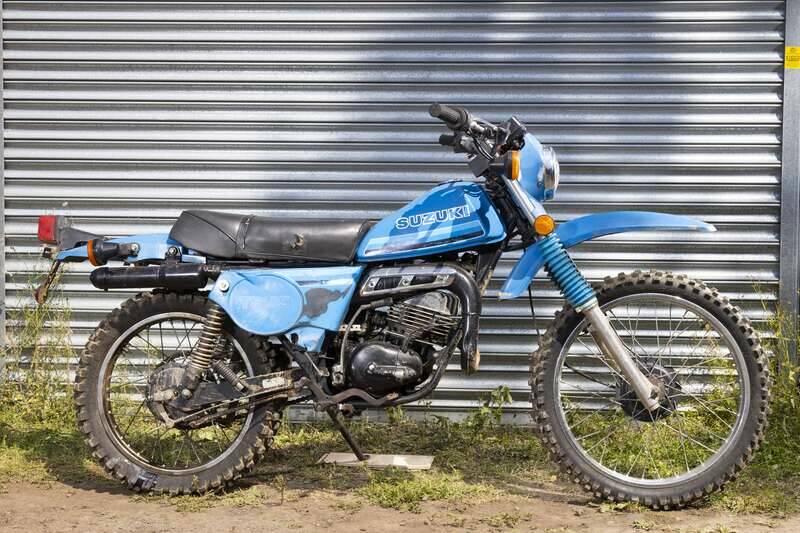 Image 1/18 of Suzuki DUMMY (1980)