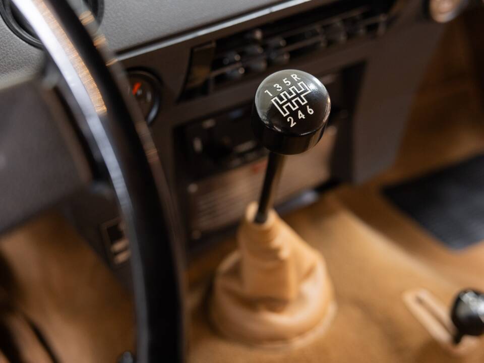 Bild 13/32 von Land Rover Range Rover Classic 3.5 (1972)