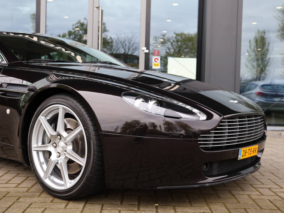 Bild 2/9 von Aston Martin V8 Vantage (2007)