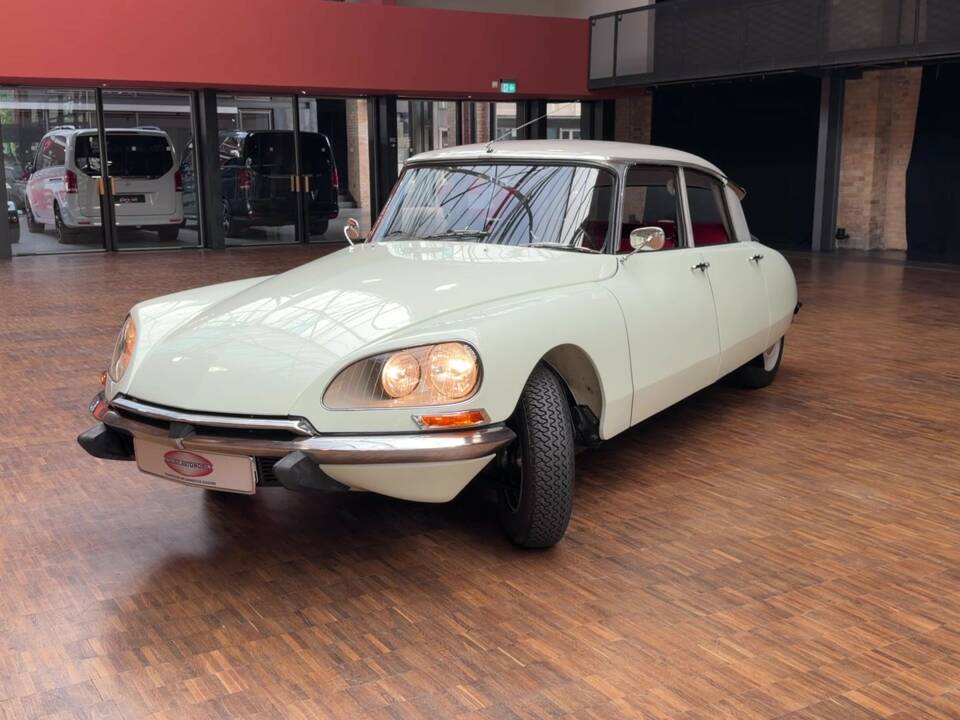 Imagen 3/42 de Citroën ID 19 (1968)