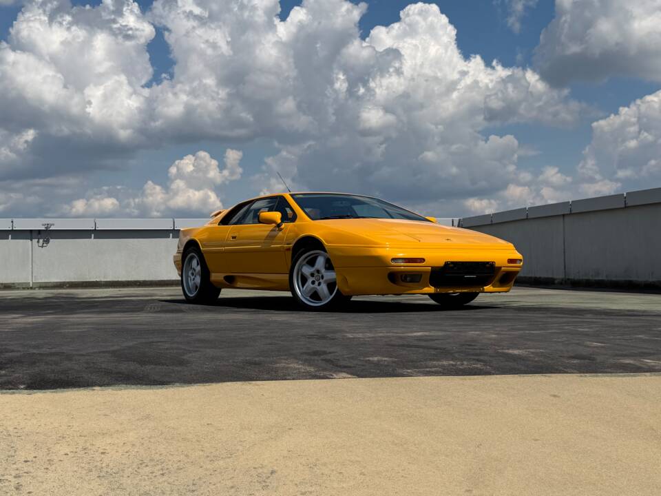 Immagine 3/13 di Lotus Esprit S4 (1994)