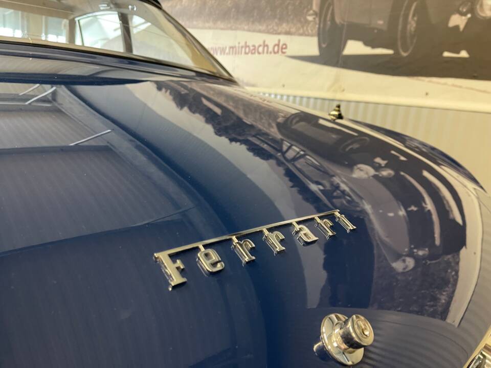 Image 20/20 of Ferrari 330 GT 2+2 (1967)
