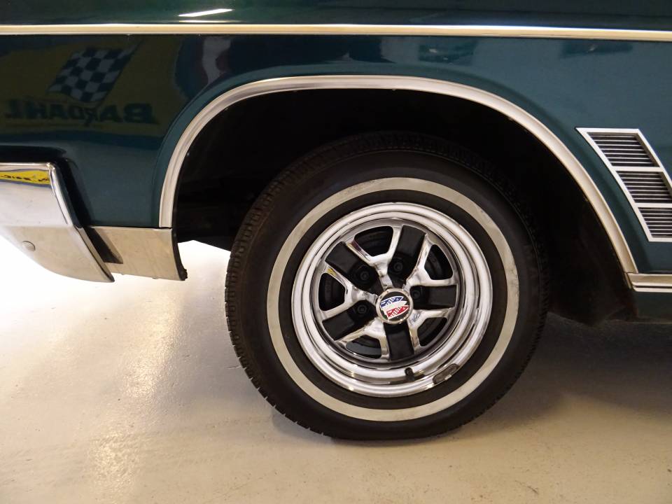 Bild 45/50 von Buick Skylark Convertible (1966)