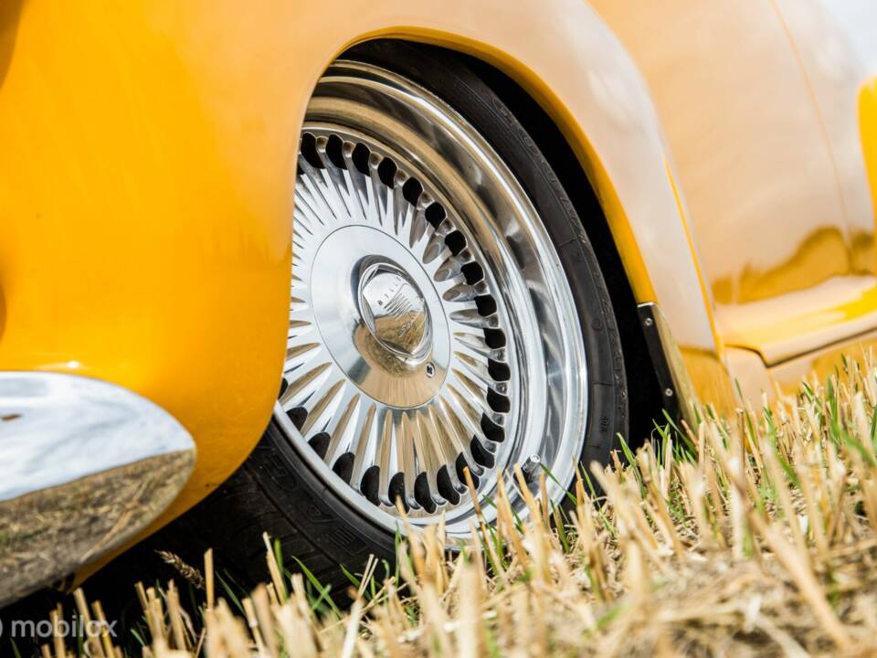 Bild 16/32 von Cadillac 62 Sedan (1941)