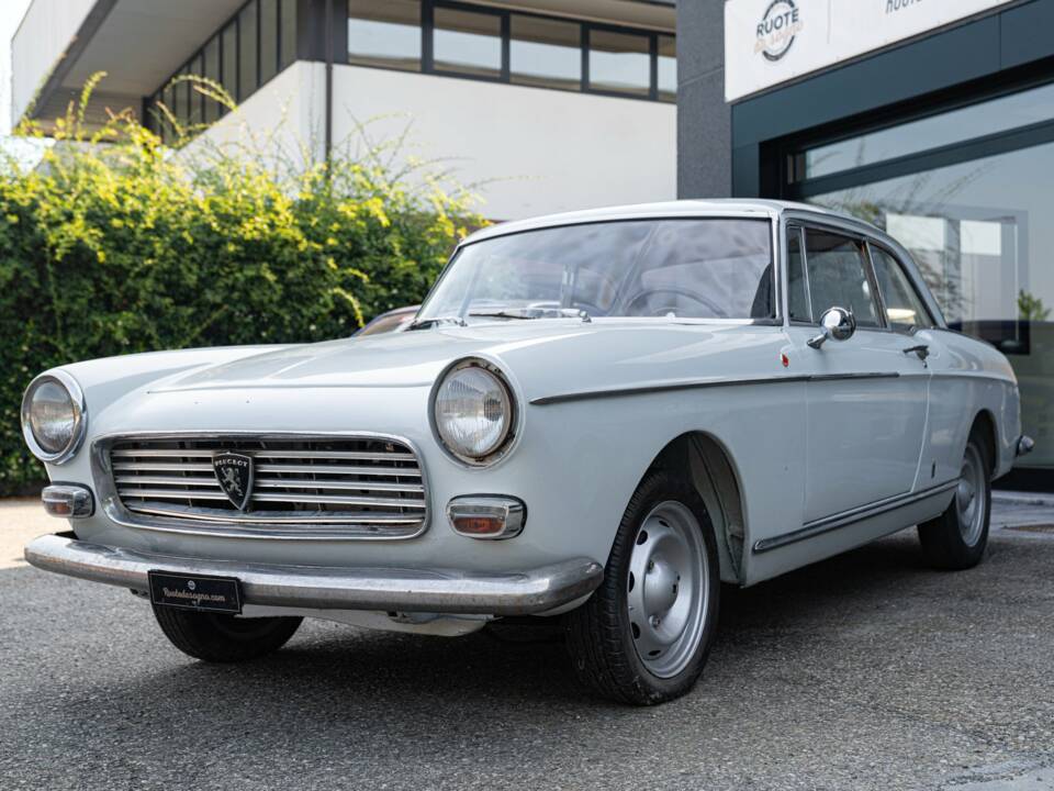 Image 1/29 of Peugeot 404 Coupé (1966)