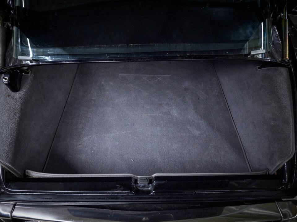 Image 31/97 of Citroën DS 20 Chapron (1972)