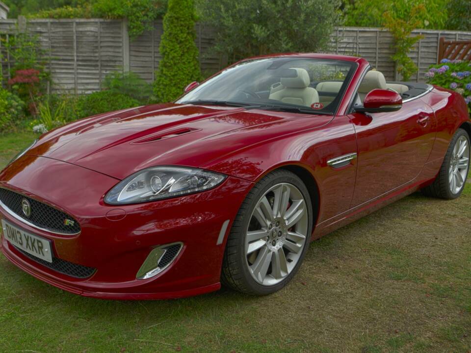 Image 7/50 of Jaguar XKR (2013)