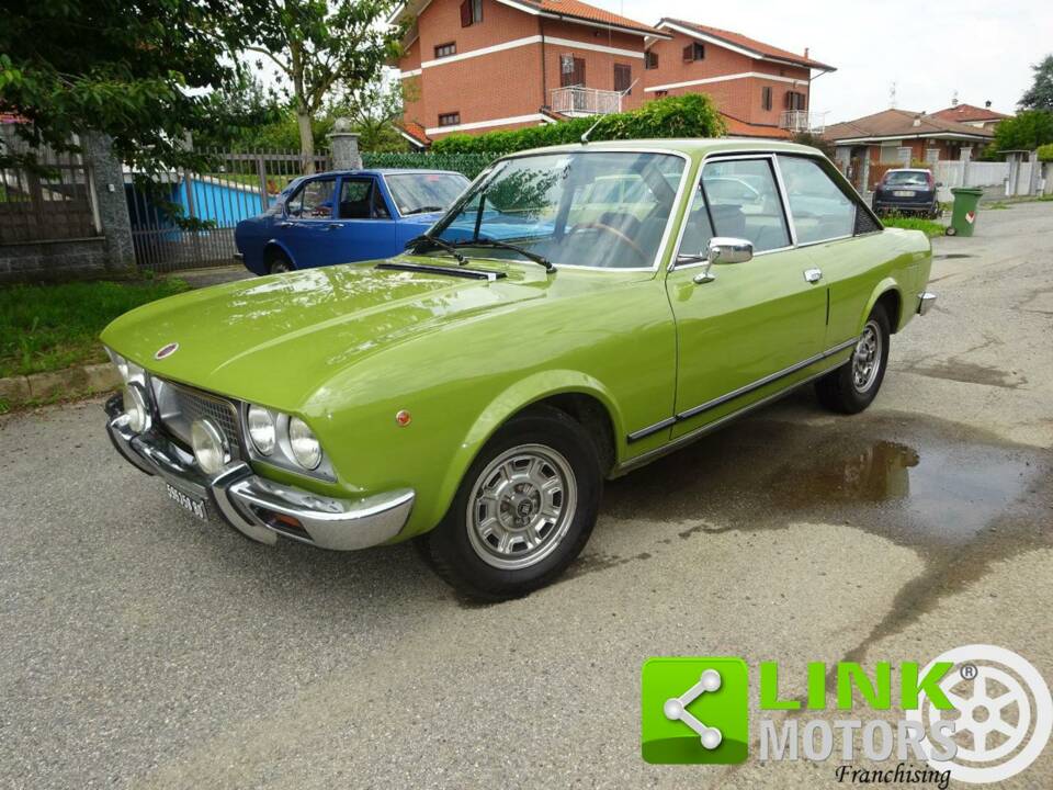 Image 3/10 of FIAT 124 Sport Coupe (1974)