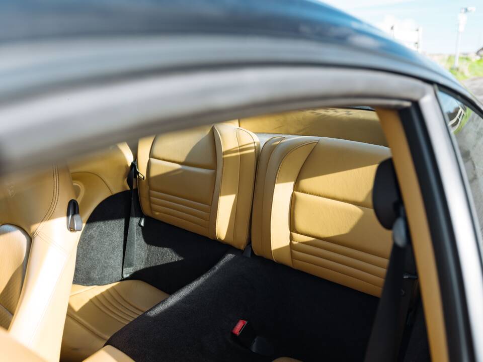 Imagen 18/50 de Porsche 911 Carrera 4 (2001)
