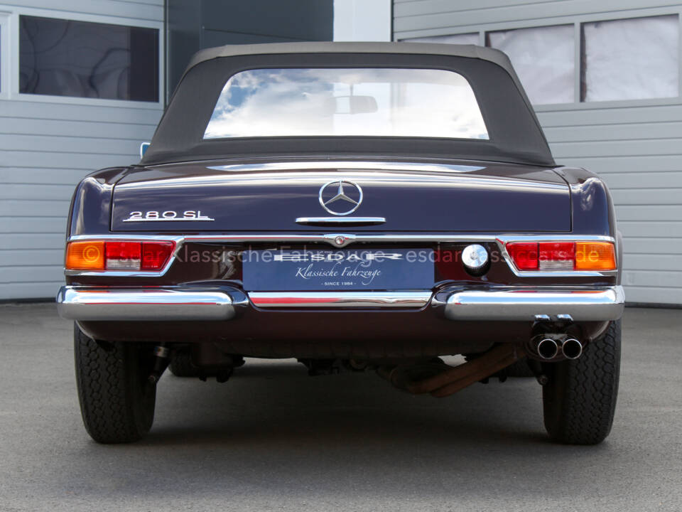 Image 19/33 of Mercedes-Benz 280 SL (1969)