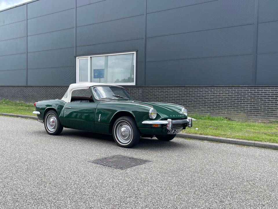 Image 25/27 of Triumph Spitfire Mk III (1968)