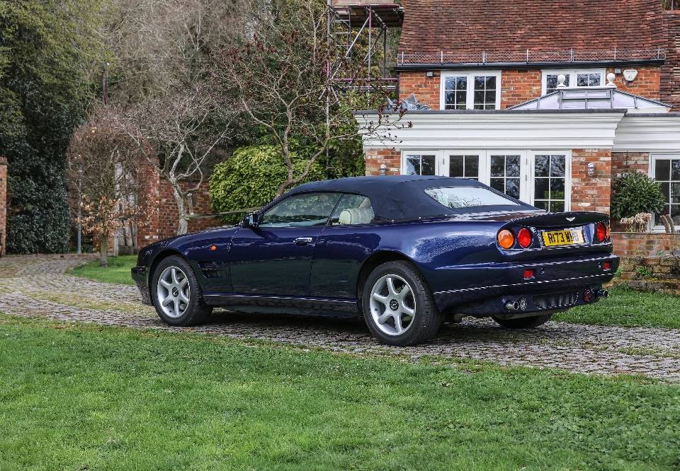 Imagen 5/41 de Aston Martin V8 Volante (1998)