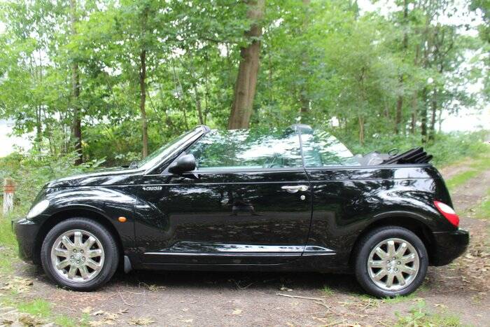 Immagine 4/7 di Chrysler PT Cruiser Cabrio Limited 2.4 (2007)