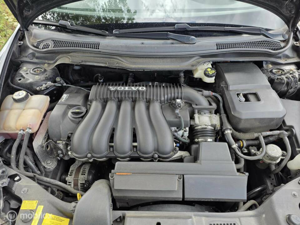 Image 29/38 de Volvo C70 2.4 (2006)