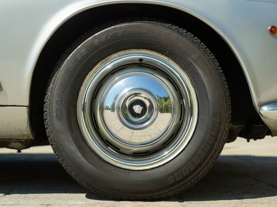 Image 27/50 of Jaguar XJ 6 4.2 (1970)