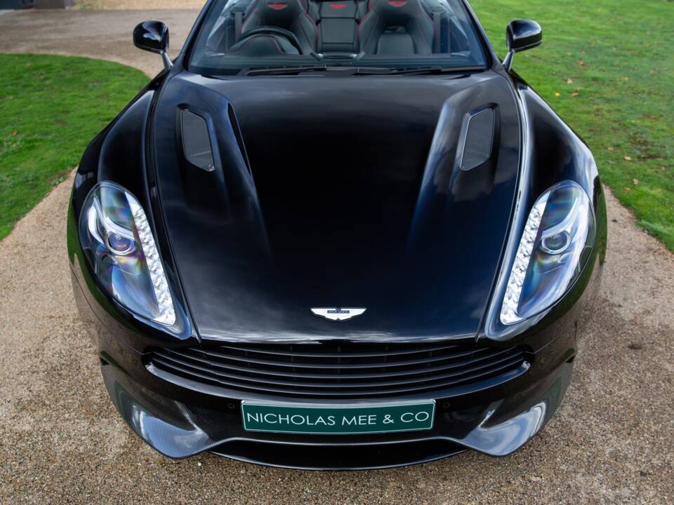 Immagine 16/72 di Aston Martin Vanquish Volante (2016)