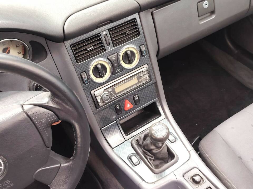 Bild 35/46 von Mercedes-Benz SLK 200 (2000)