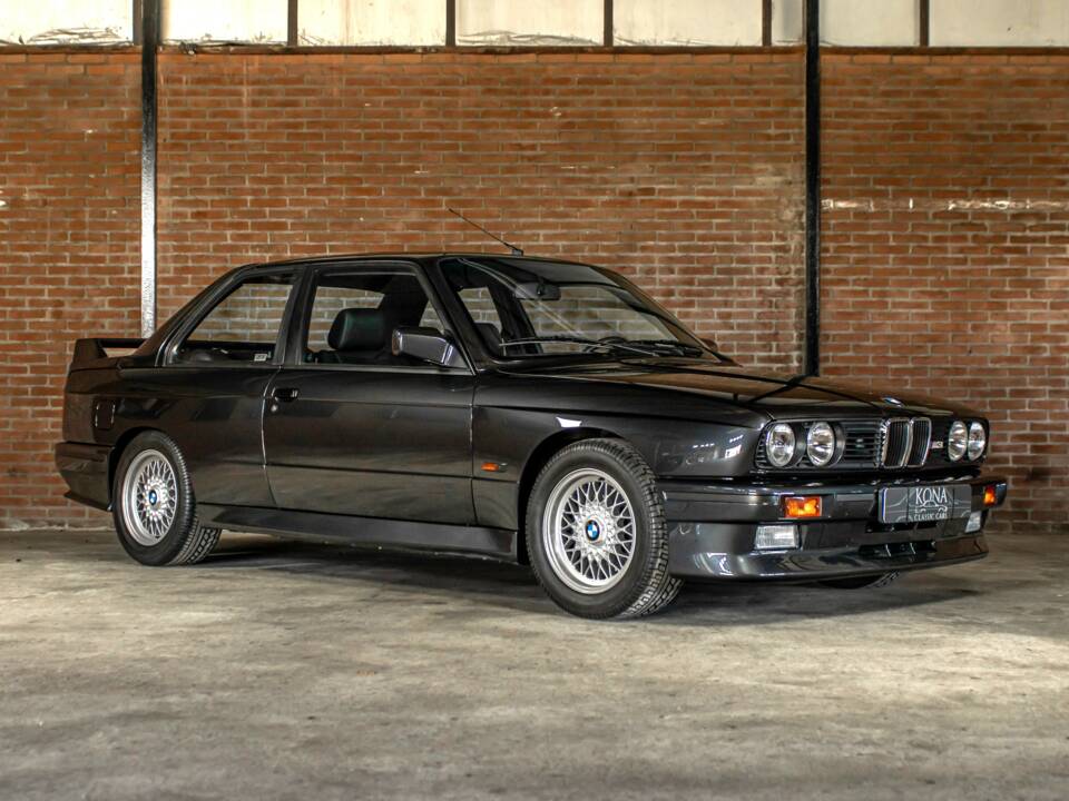 Image 3/65 of BMW M3 (1986)
