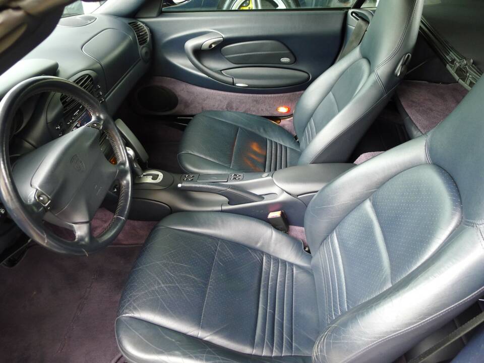 Bild 7/14 von Porsche 911 Carrera 4 (2000)