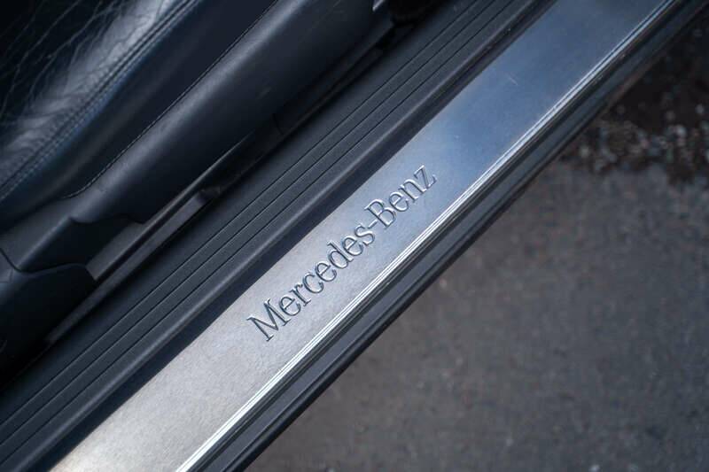Bild 38/41 von Mercedes-Benz CL 500 (2000)