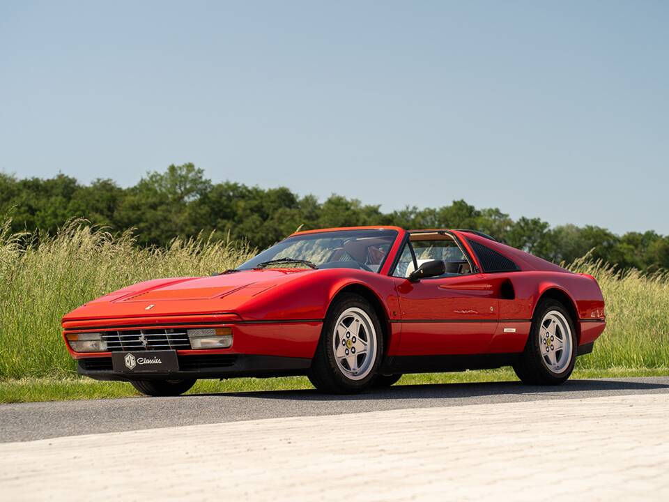 Bild 2/38 von Ferrari 328 GTS (1986)