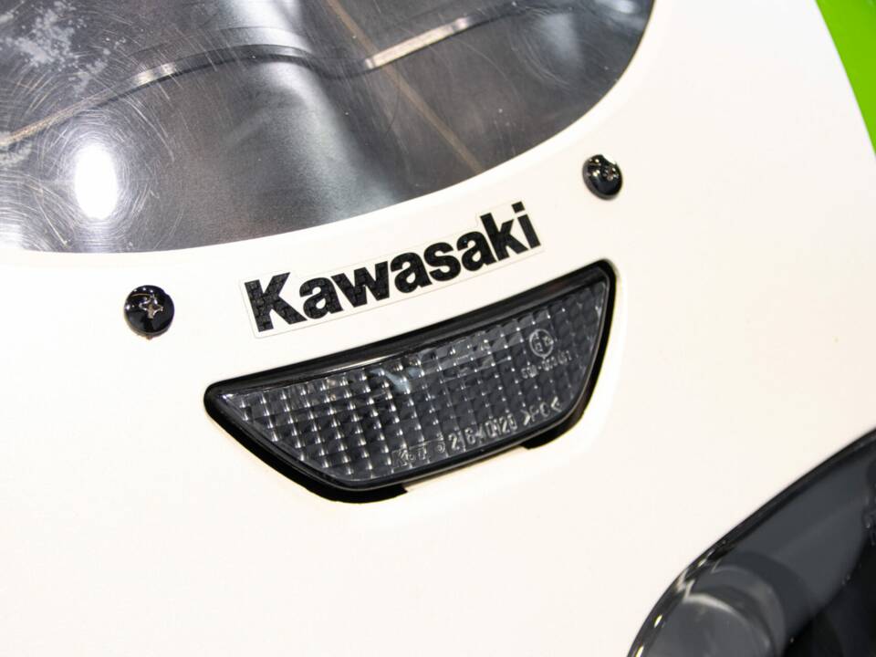 Obraz 44/50 pojazdu Kawasaki Ninja 750 ZX-7R (1999)