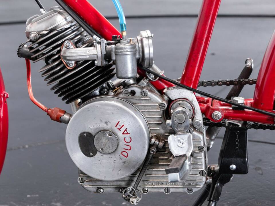 Image 11/46 of Ducati DUMMY (1954)