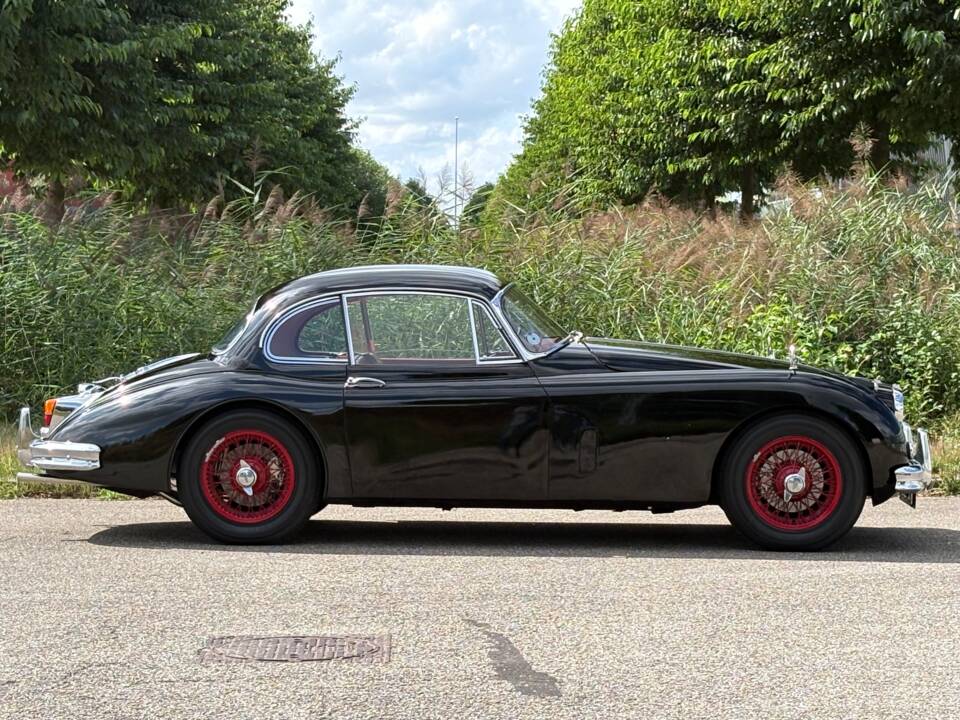 Imagen 3/21 de Jaguar XK 150 FHC (1960)
