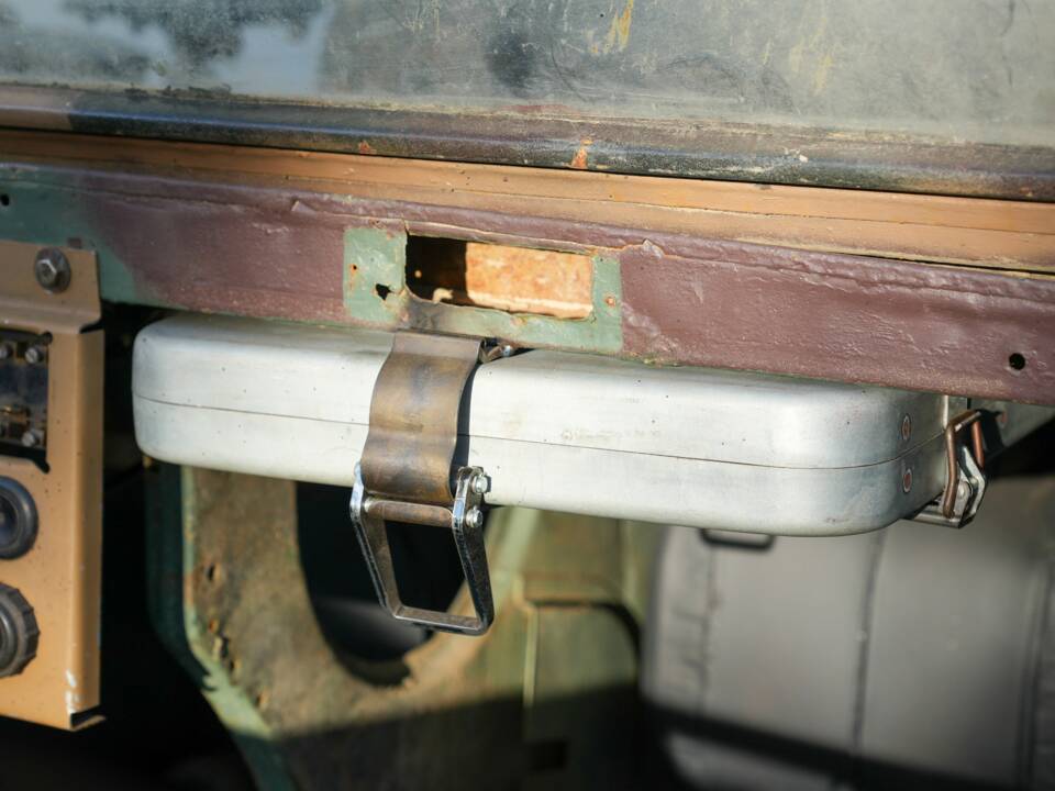 Image 39/40 of Volkswagen Schwimmwagen (1943)