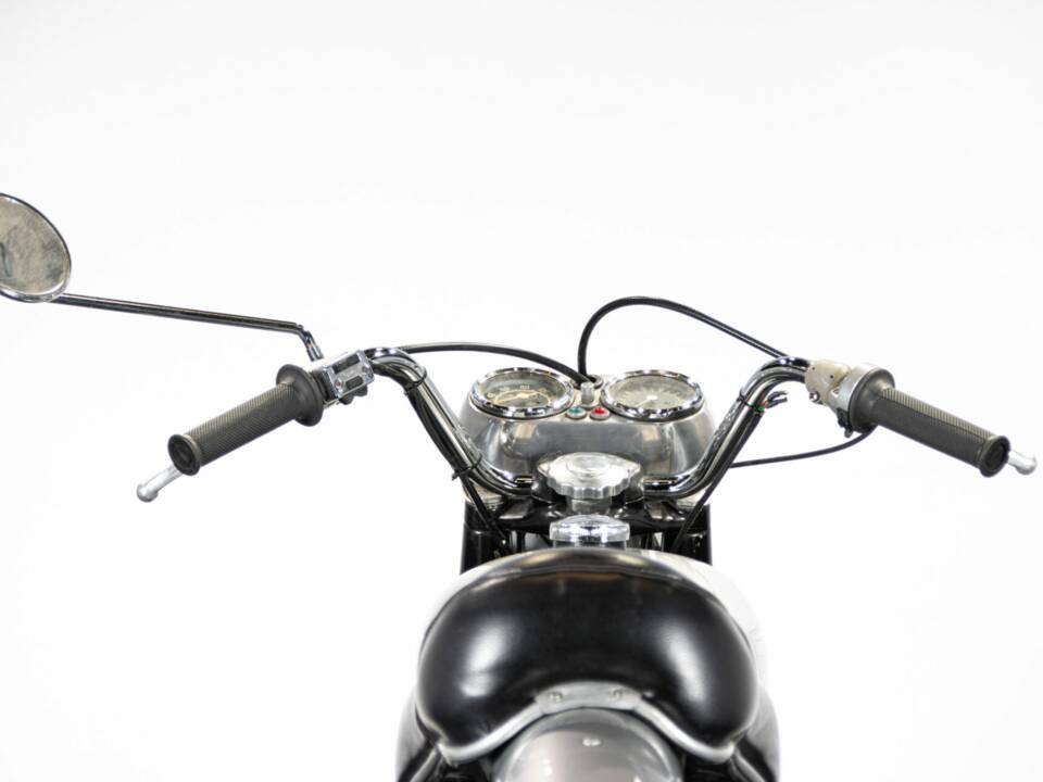 Immagine 9/50 di Cagiva DUMMY (1970)