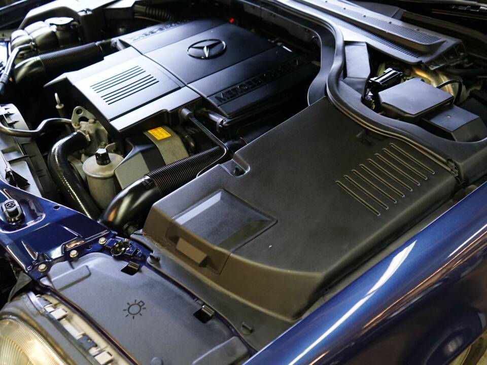 Immagine 31/36 di Mercedes-Benz S 500 L (1994)