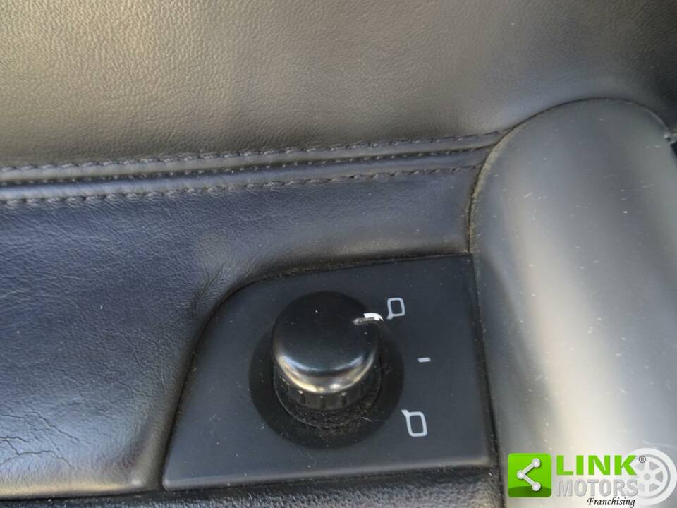 Bild 27/40 von Audi TT 1.8 T (2000)