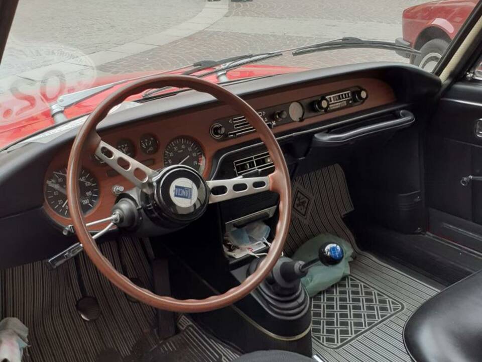 Immagine 9/10 di Lancia Fulvia Coupe (1972)