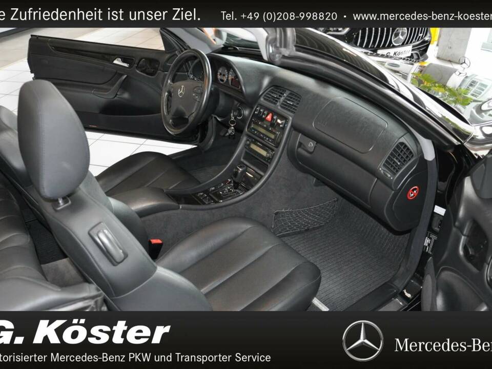 Image 11/15 de Mercedes-Benz CLK 230 Kompressor (2001)