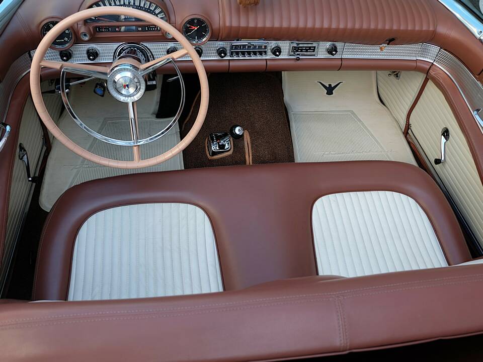 Immagine 36/64 di Ford Thunderbird (1956)