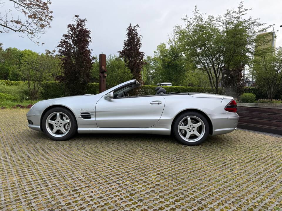 Image 2/29 of Mercedes-Benz SL 55 AMG (2004)