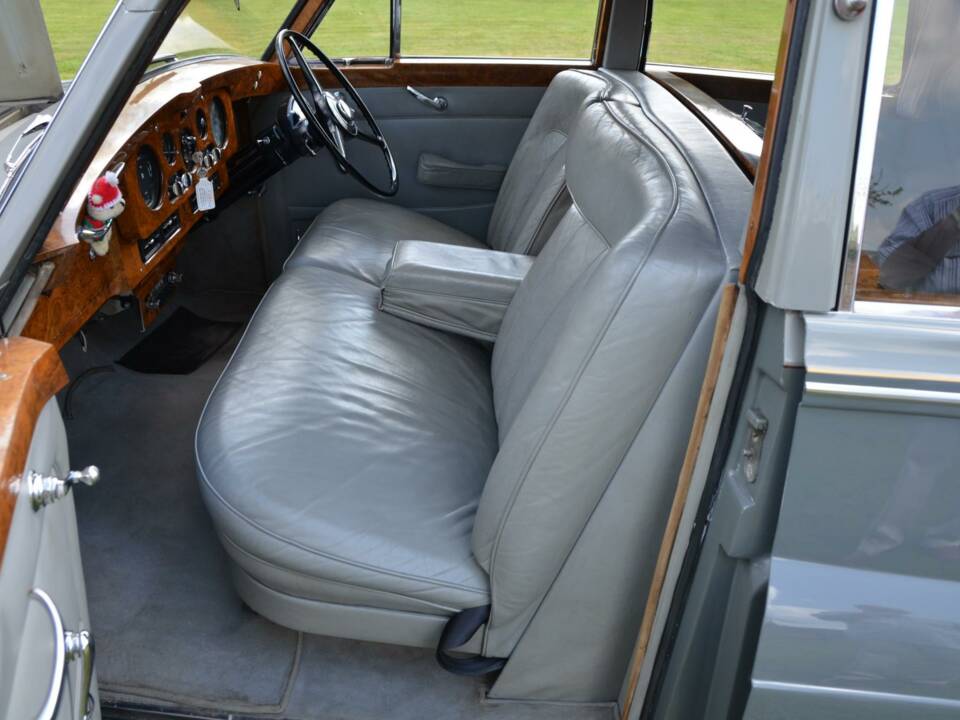 Image 41/50 of Rolls-Royce Silver Cloud II (1961)