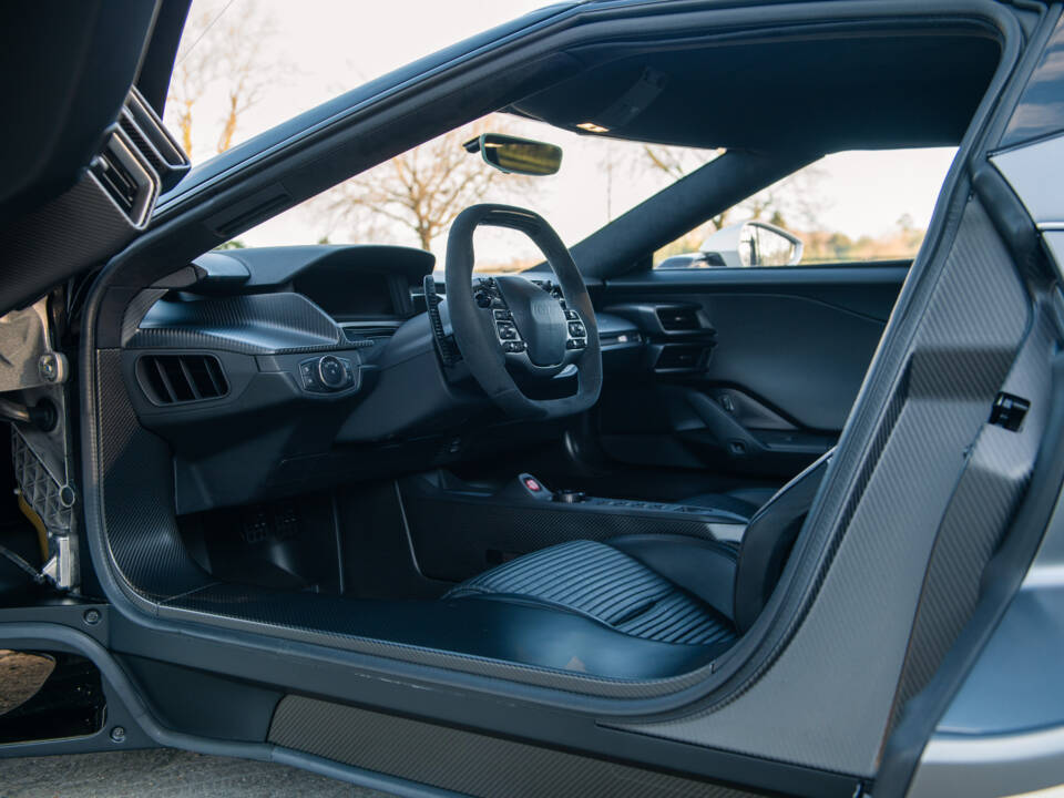 Immagine 13/21 di Ford GT (2018)
