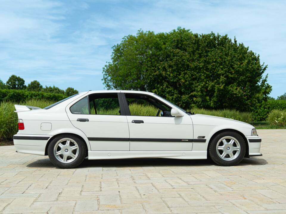 Bild 5/50 von BMW 318is "Class II" (1994)