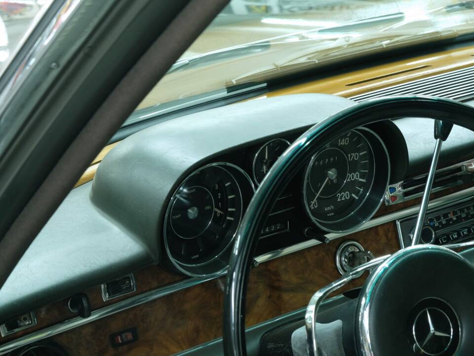 Bild 24/50 von Mercedes-Benz 300 SEL (1967)