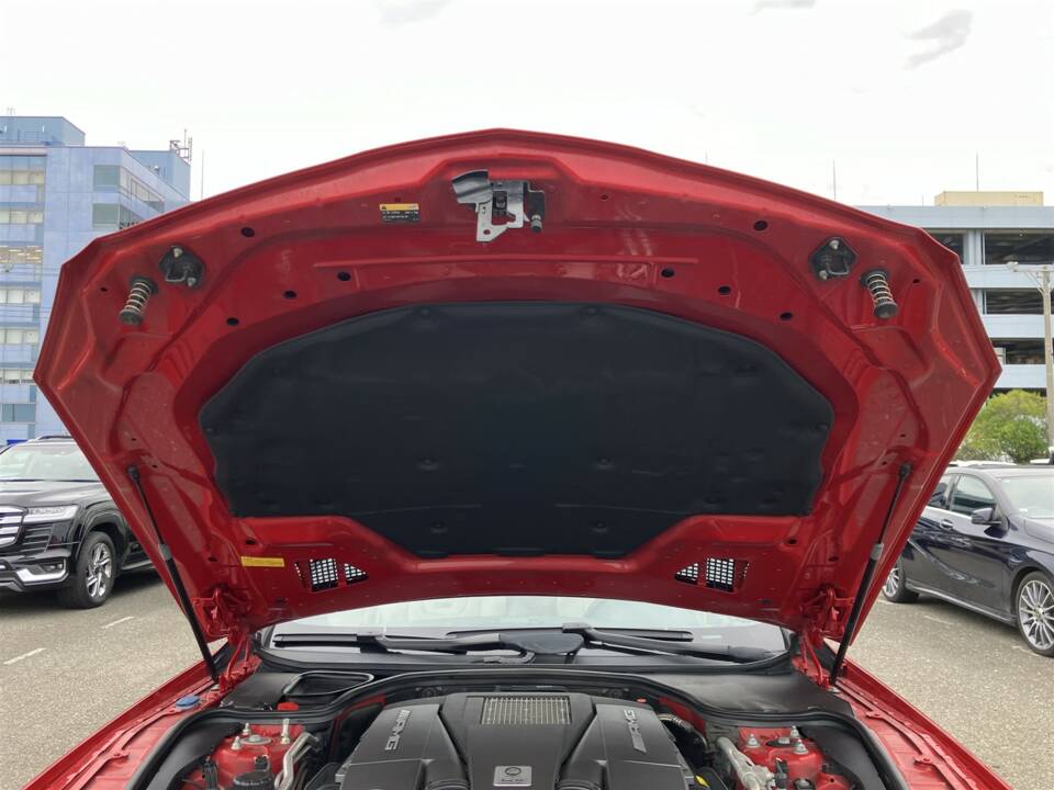 Afbeelding 56/70 van Mercedes-Benz SL 63 AMG (2012)