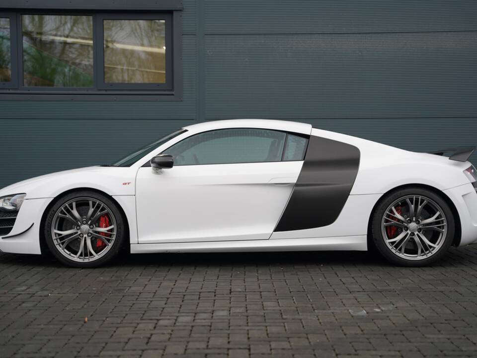 Bild 6/50 von Audi R8 GT (2011)