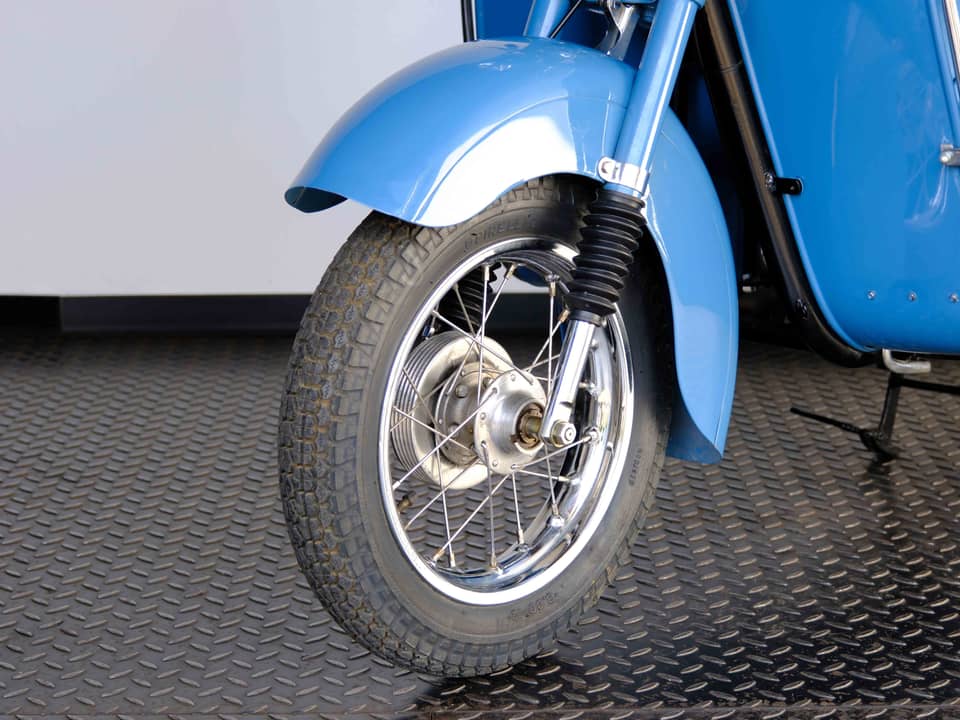 Bild 26/57 von Iso Rivolta Isoscooter 125 (1953)