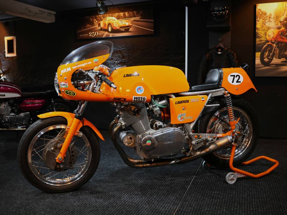 Image 3/56 of Laverda DUMMY (1970)