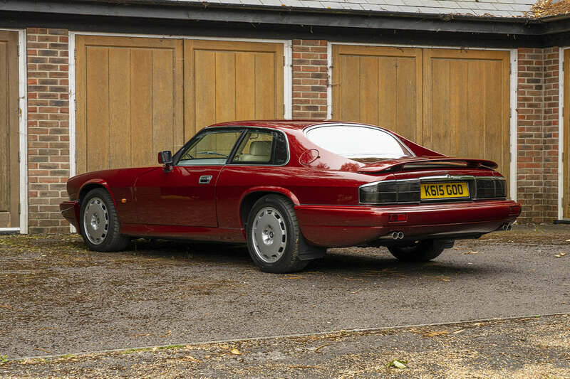 Image 4/50 of Jaguar XJS 6.0 (1993)